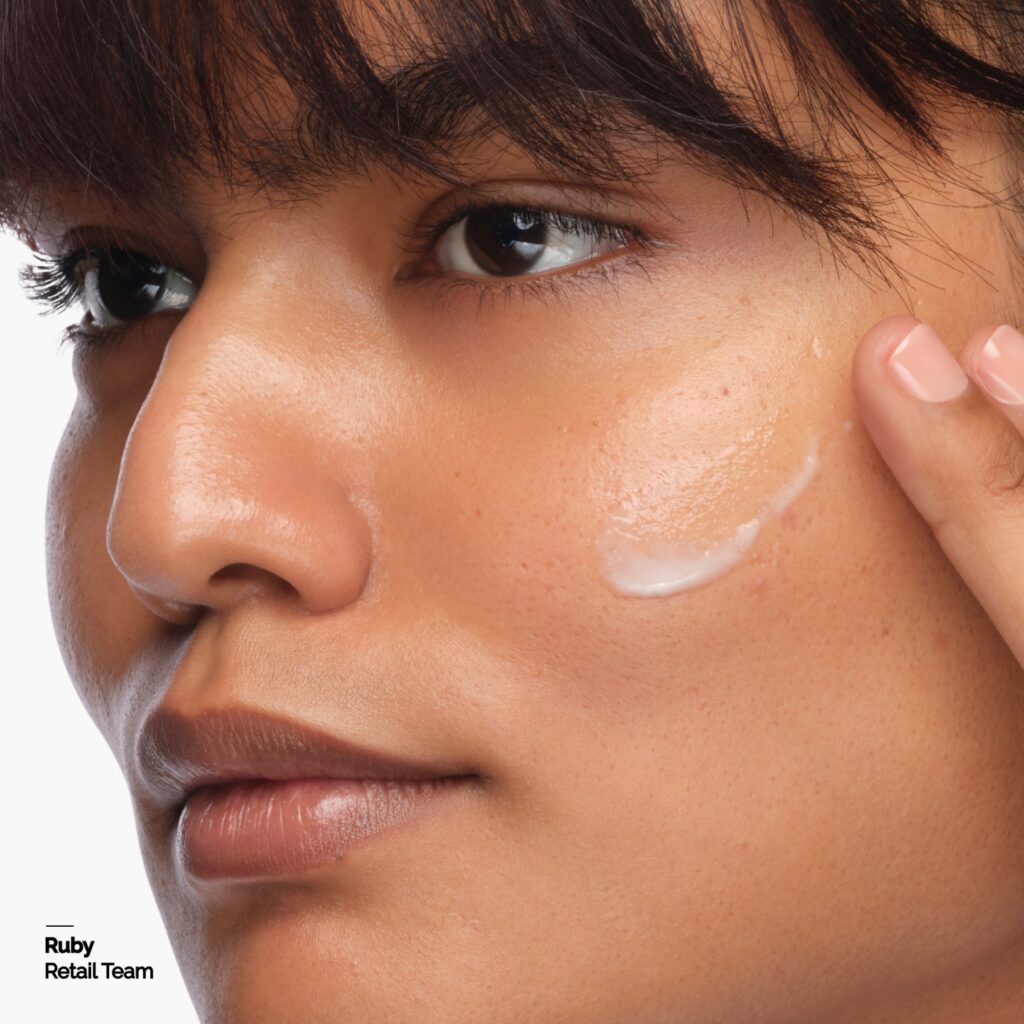 	all skin types, anti-inflammatory, Beauty Routine, brightening, caffeine 3%, chestnut extract, daily skincare routine, dark circles, depuff, dull skin, escin 1%, escin benefits, fast-absorbing, hydration, plumping, SELF-CARE, sensitive skin friendly, serum, skincare, skincare review, The Ordinary